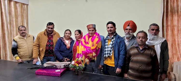 Paonta Sahib: 34 वर्ष की सेवाएँ देकर रिटायर हुए चेतन सिंह ddnewsportal.com