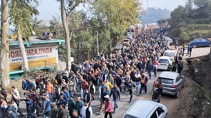 हिमाचल: हजारों ट्रक ऑपरेटर्स ने निकाला पैदल मार्च ddnewsportal.com