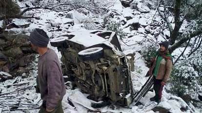 Accident: हिमाचल में तीन सड़क हादसों में चार लोगों की मौत  ddnewsportal.com