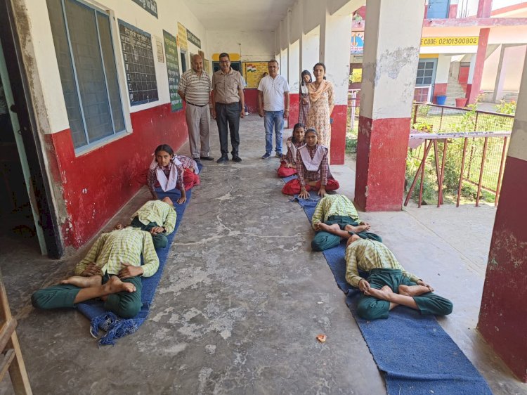 Paonta Sahib: कोटड़ी व्यास स्कूल में योग पर परिचर्चा एवं कार्यशाला  ddnewsportal.com