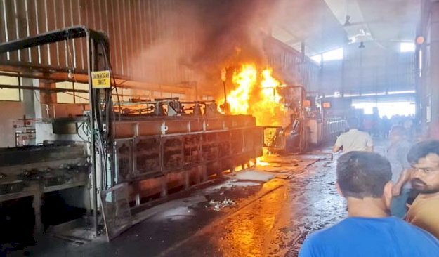 Himachal News: उद्योग में आग लगने से लाखों का नुकसान- ddnewsportal.com
