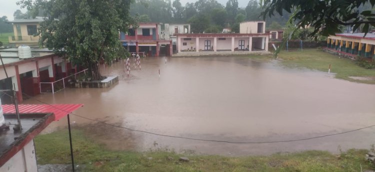 Paonta Sahib: कोटड़ी व्यास स्कूल में घुसा खड्ड का पानी ddnewsportal.com