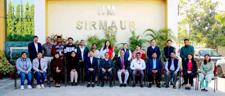 IIM Sirmour: आईआईएम सिरमौर में सफलता के लिए एक फास्ट ट्रैक पर कार्यक्रम  ddnewsportal.com
